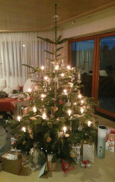 Weihnachtsbaum bei Familie Schmid
